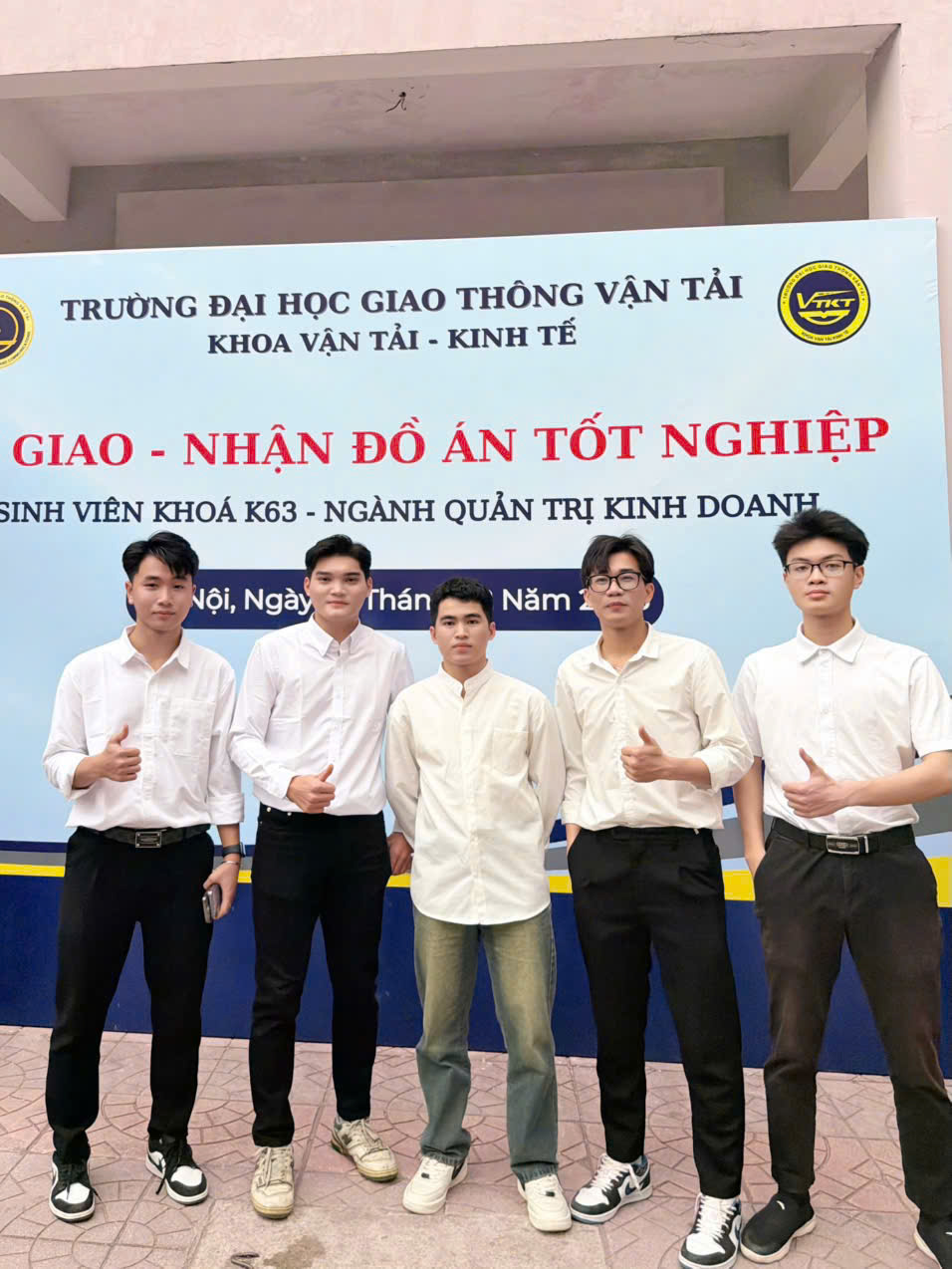 Anh em đại học